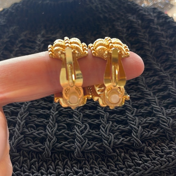 St. John Clip On Gold Earringsgs - Picture 6 of 8